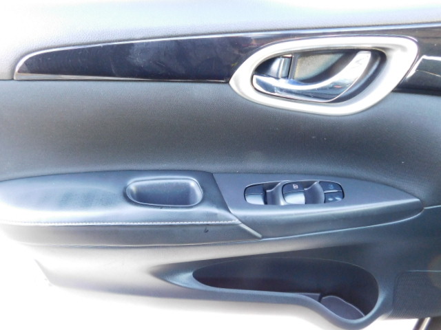 Used 2019 Nissan Sentra SV FWD image 12