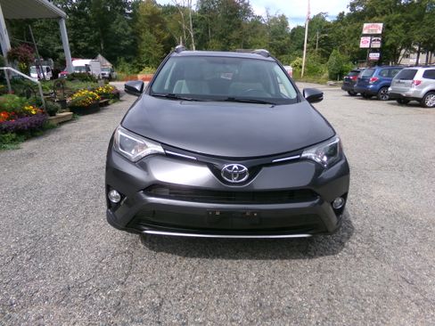 Used 2016 Toyota RAV4 XLE image 2