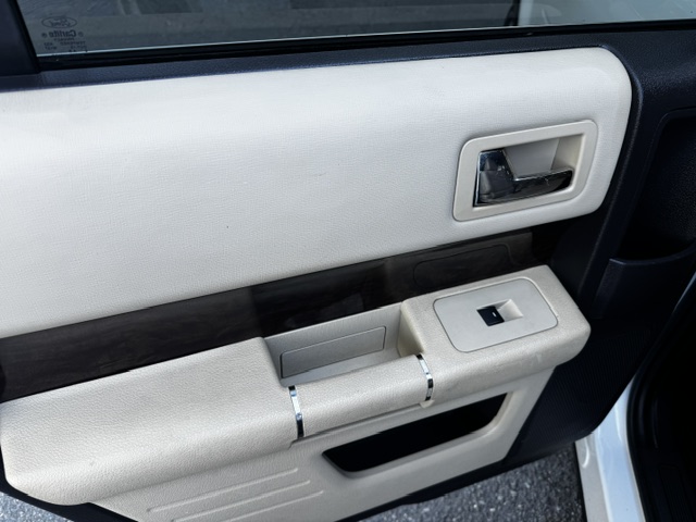 Used 2015 Ford Flex FWD Limited image 11