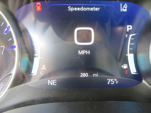 Used 2025 Chrysler Pacifica Select FWD image 28