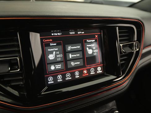 Used 2022 Dodge Durango GT image 31