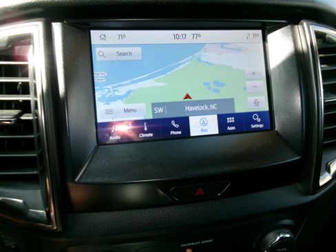 Used 2022 Ford Ranger Lariat image 2