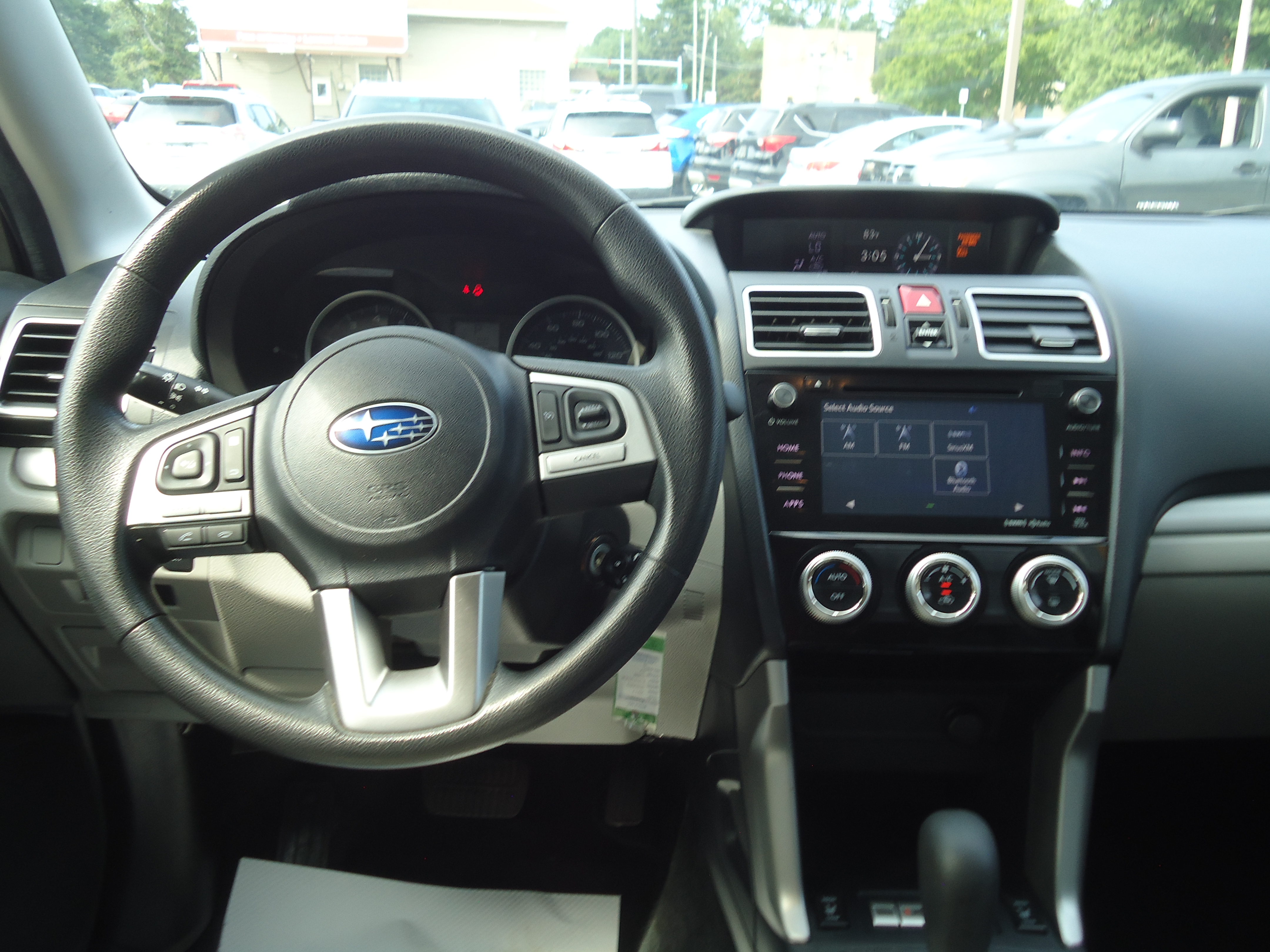 Used 2017 Subaru Forester 2.5i Premium AWD/4WD image 7
