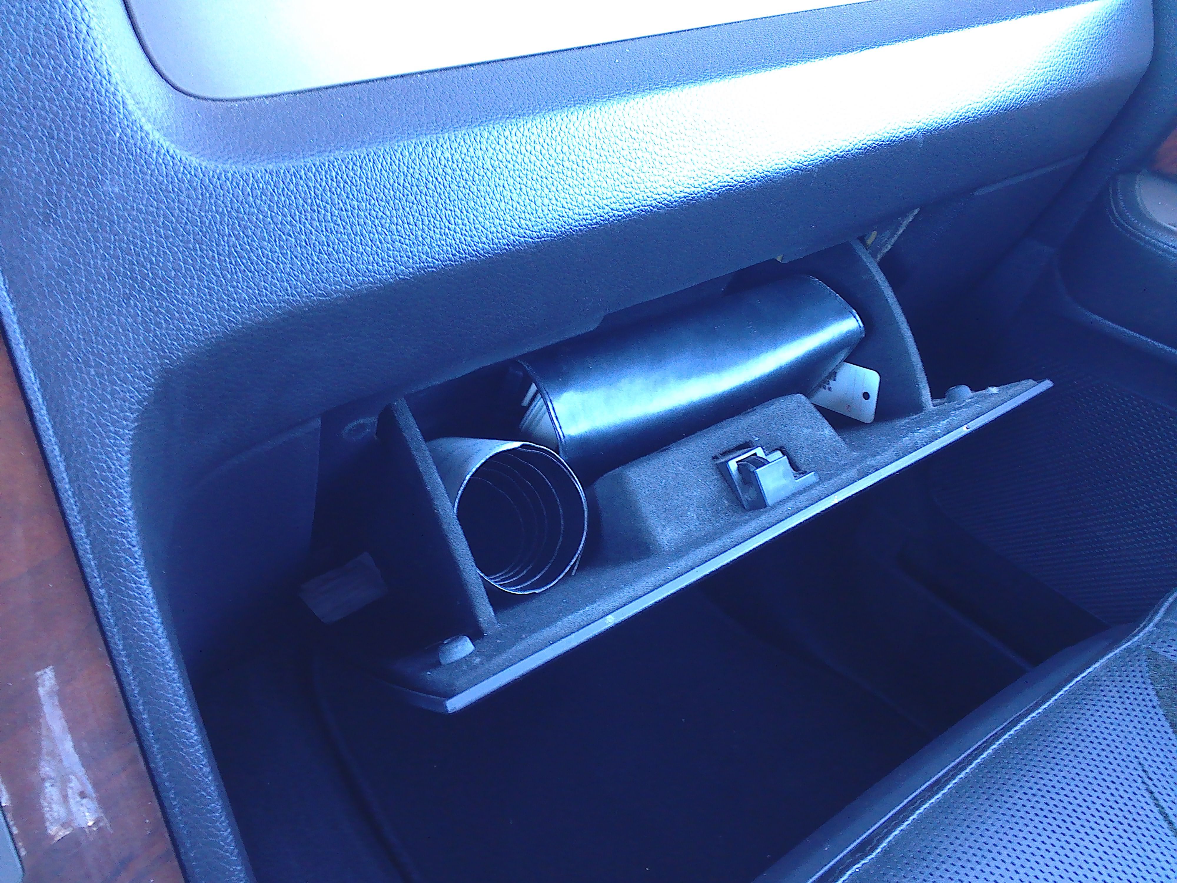 Used 2012 Lincoln Navigator 4WD image 19