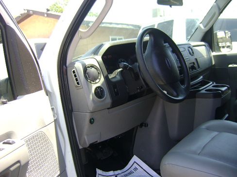Used 2011 Ford E-350 and Econoline 350 Super Duty RWD image 11