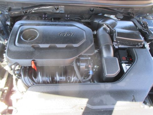 Used 2017 Hyundai Sonata SE Sedan 4D FWD image 15