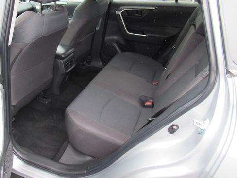 Used 2023 Toyota RAV4 LE image 17