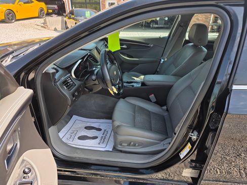 Used 2015 Chevrolet Impala LT image 11