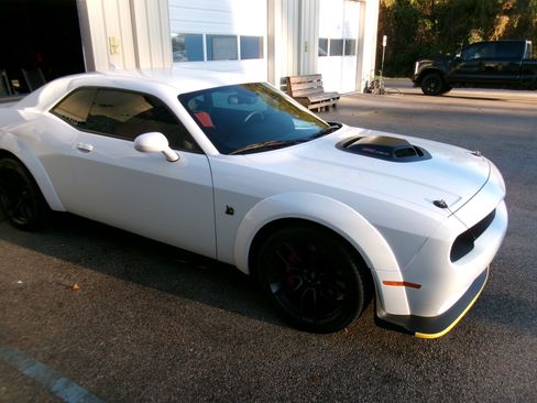 Used 2022 Dodge Challenger R/T Scat Pack image 6