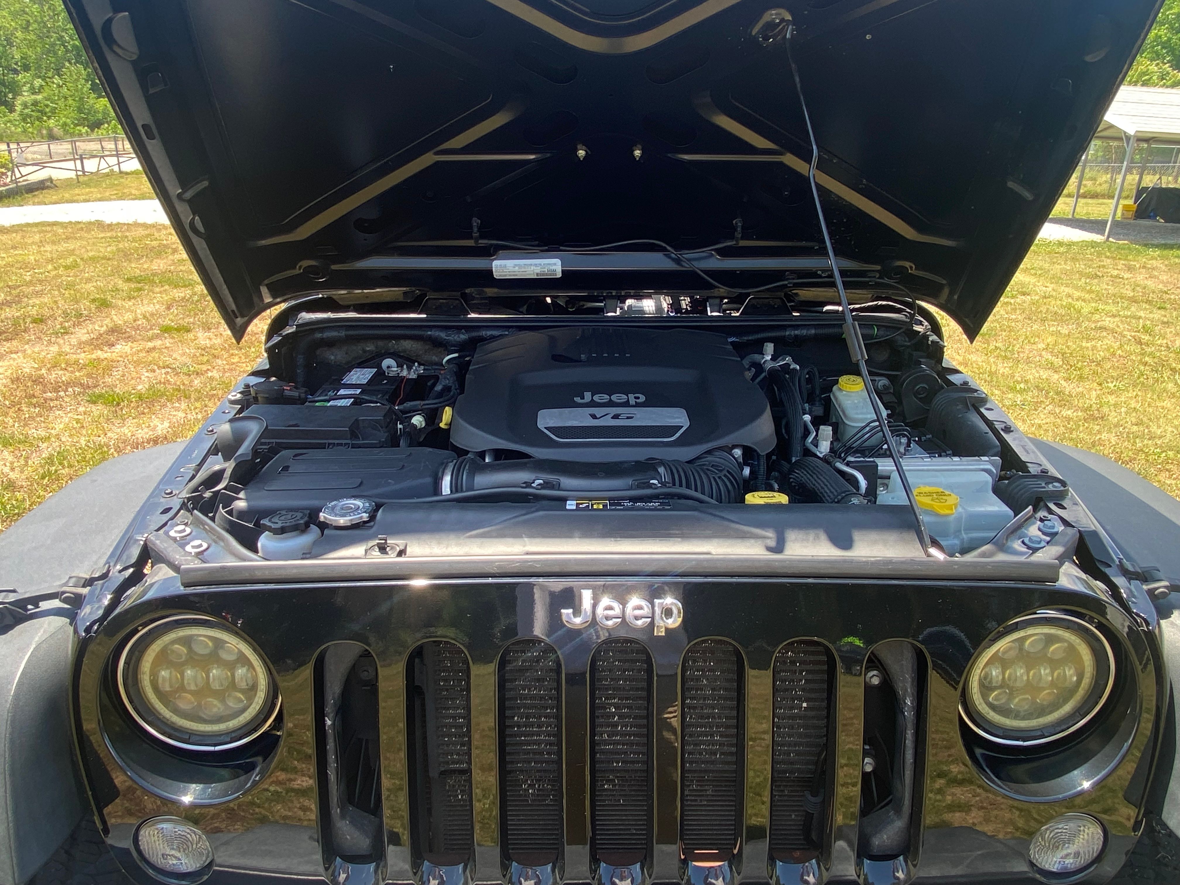 Used 2017 Jeep Wrangler 4WD Unlimited Sport image 10