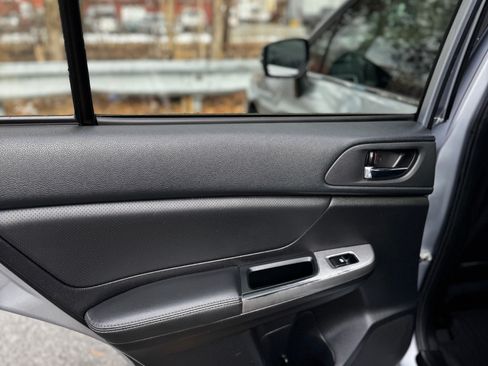 Used 2015 Subaru Impreza 2.0i Limited image 16