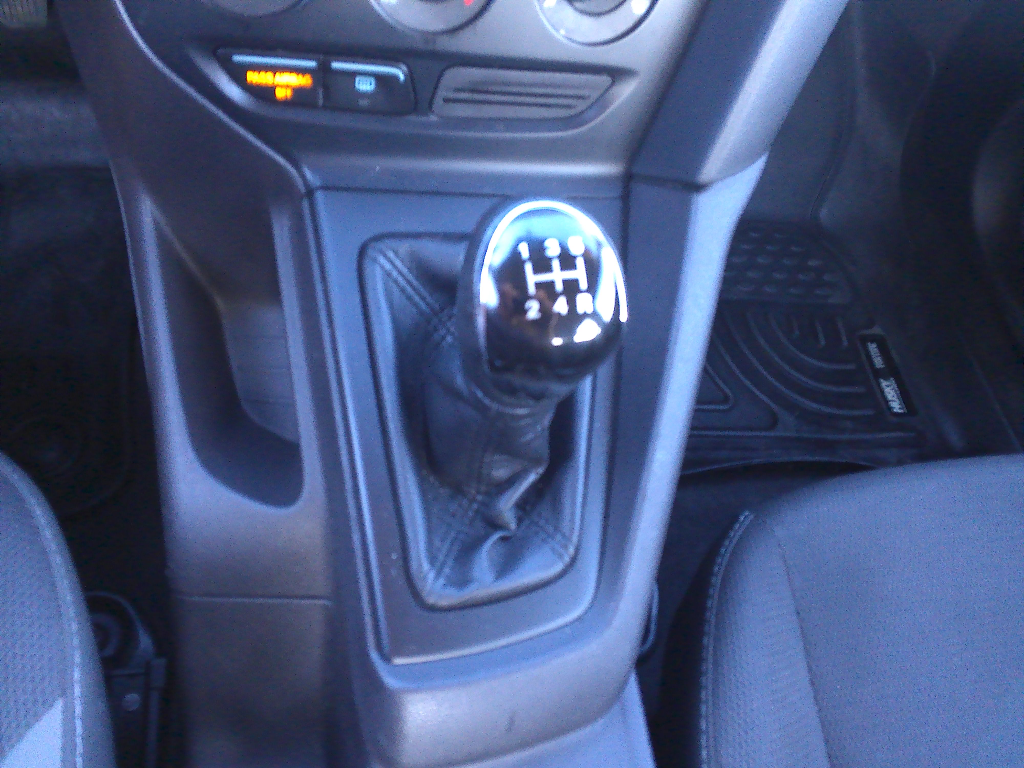 Used 2014 Ford Focus S Sedan FWD image 19
