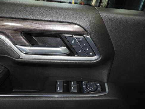Used 2025 Chevrolet Silverado 3500 4x4 Crew Cab LTZ image 41