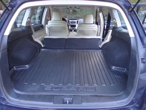 Used 2012 Subaru Outback 2.5i AWD/4WD image 23