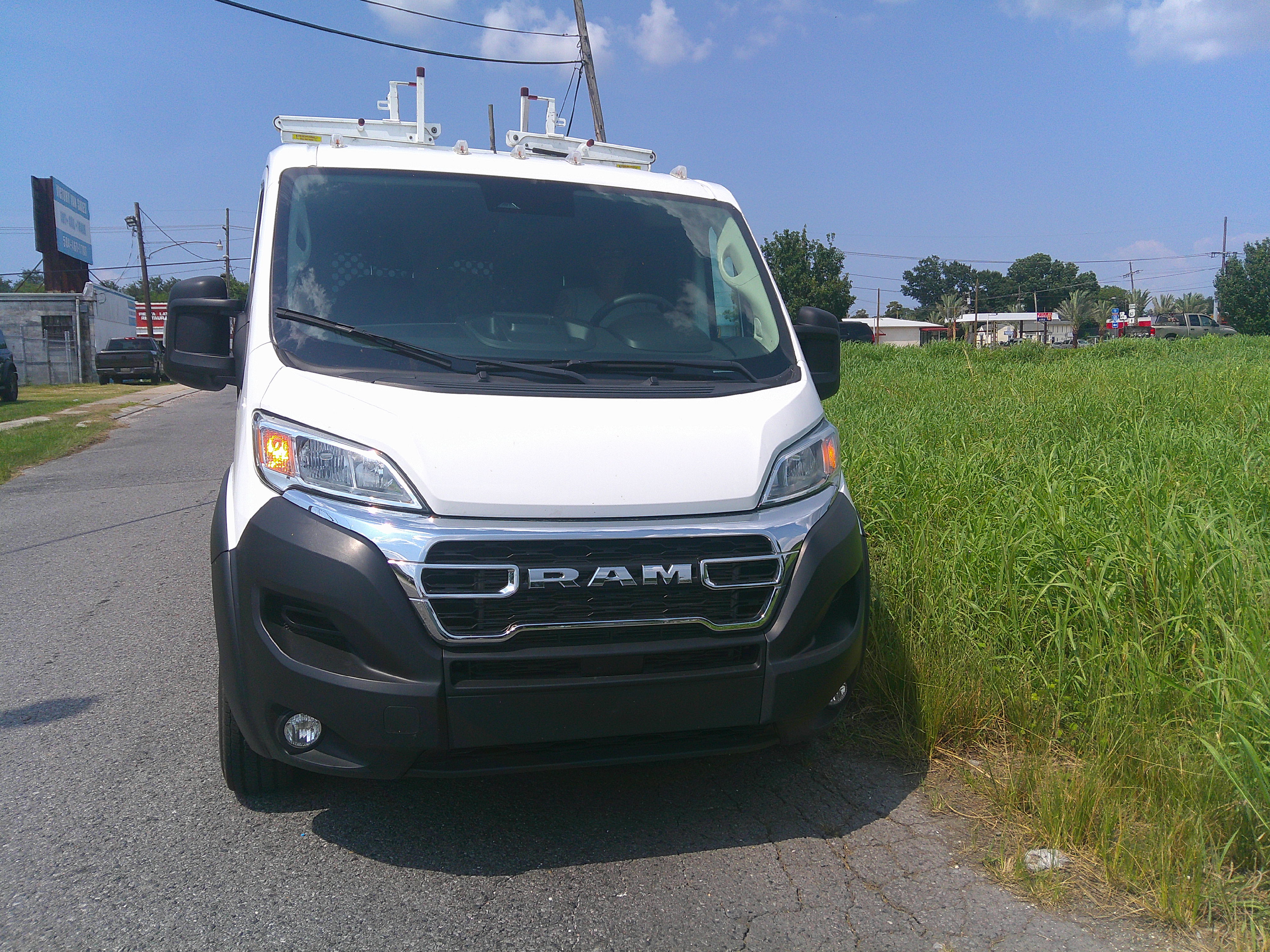 Used 2025 RAM ProMaster 2500 136 FWD image 5