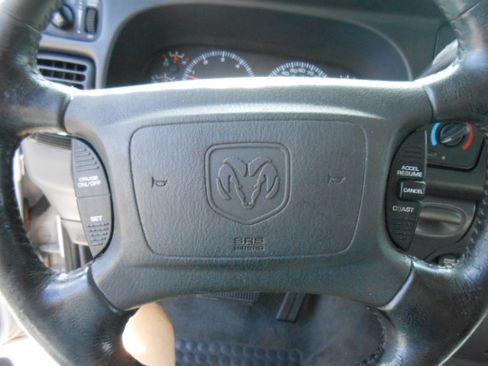 Used 2001 Dodge Ram 1500 Truck 2WD Club Cab image 21