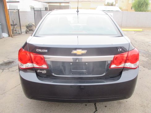 Used 2014 Chevrolet Cruze LT FWD image 6