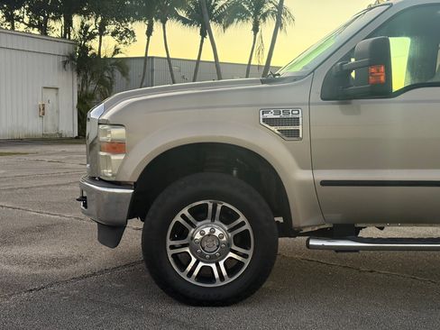 Used 2010 Ford F350 Lariat image 26