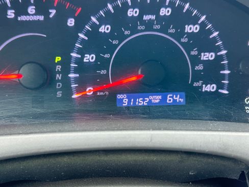 Used 2011 Toyota Camry FWD image 10