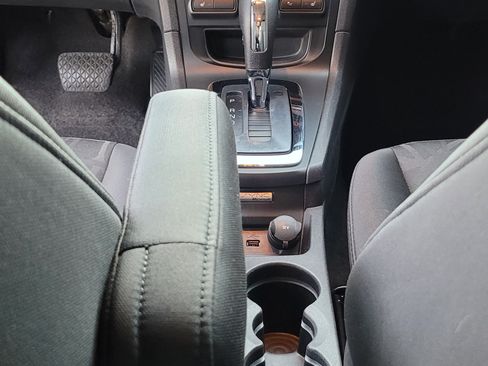 Used 2012 Ford Fiesta SES image 12