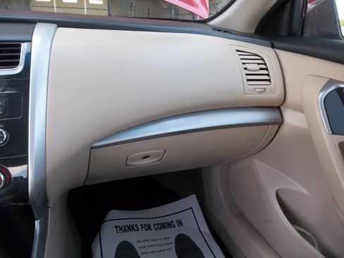 Used 2014 Nissan Altima 2.5 S image 10