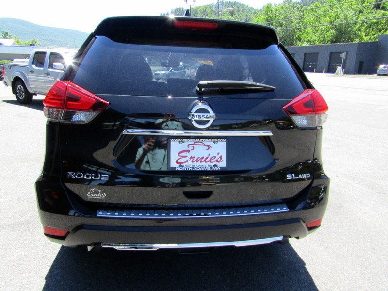 Used 2017 Nissan Rogue AWD image 7