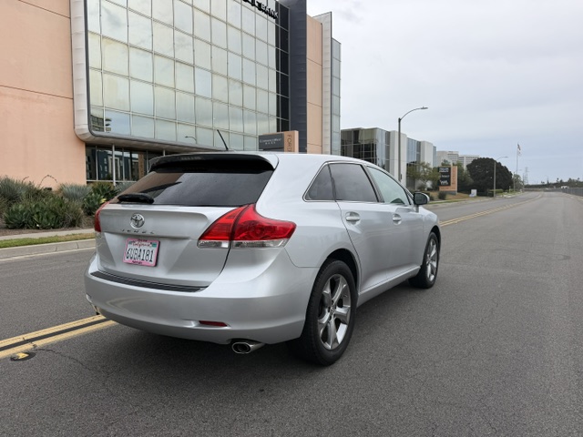 Used 2011 Toyota Venza FWD image 4