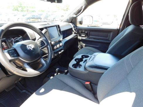 Used 2022 RAM 3500 4x4 Crew Cab Tradesman DRW image 9