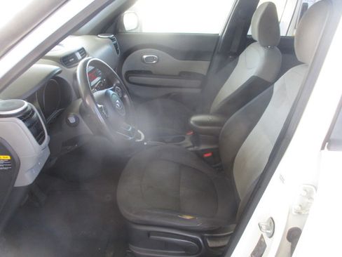 Used 2014 Kia Soul image 11
