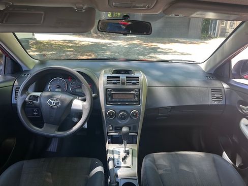 Used 2012 Toyota Corolla S FWD image 19