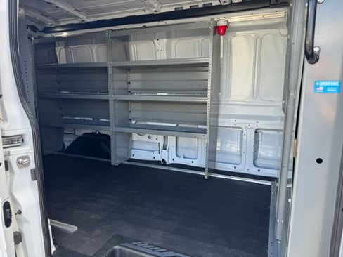 Used 2020 Ford Transit 250 Medium Roof RWD image 4