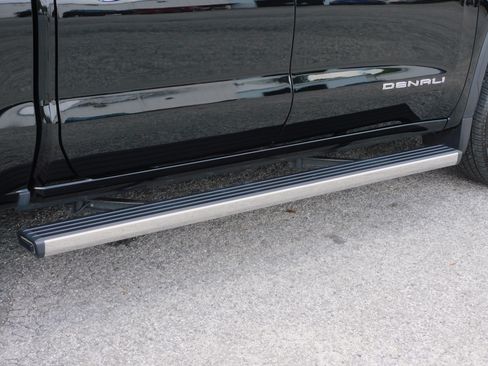 Used 2025 GMC Sierra 1500 4x4 Crew Cab Denali image 16