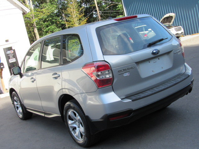 Used 2014 Subaru Forester 2.5i AWD/4WD image 7