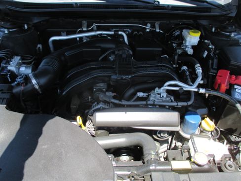 Used 2021 Subaru Outback Touring AWD/4WD image 23
