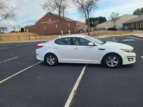 Used 2015 Kia Optima LX image 5