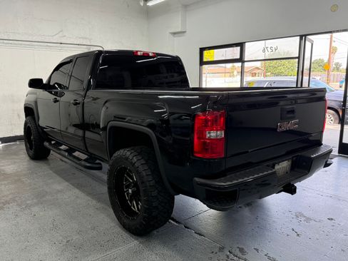 Used 2018 GMC Sierra 1500 SLE image 4
