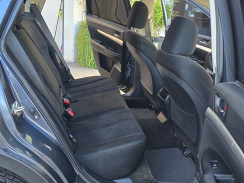 Used 2014 Subaru Outback 2.5i Premium image 23