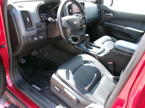 Used 2019 Chevrolet Colorado Z71 image 14