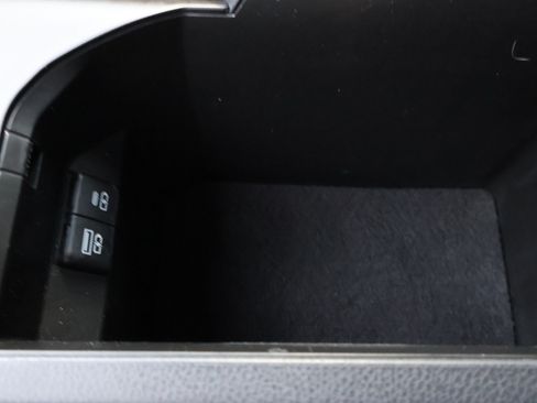 Used 2023 Toyota Camry XLE image 35