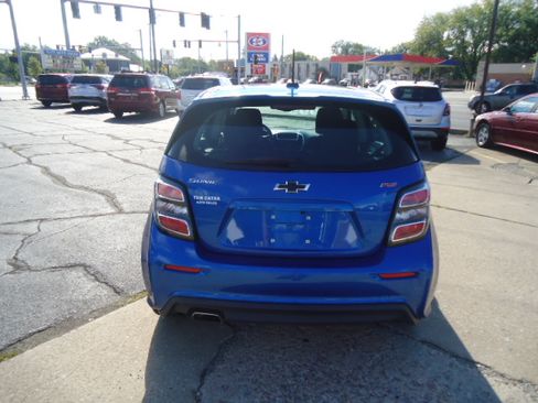 Used 2020 Chevrolet Sonic LT Hatchback FWD image 16