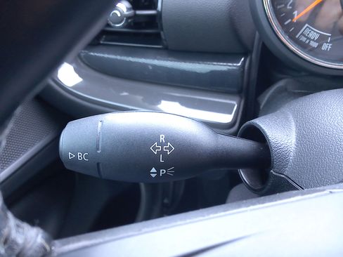 Used 2017 MINI Cooper Clubman image 32