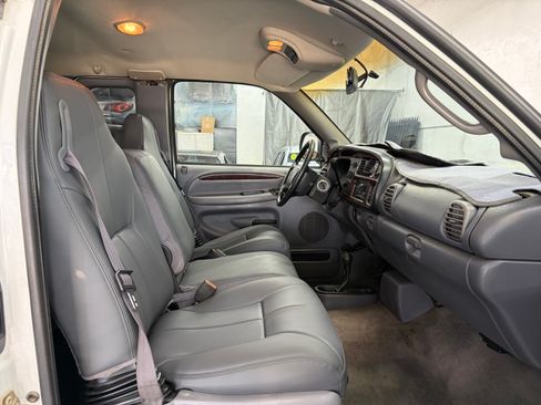 Used 1998 Dodge Ram 2500 Truck 4x4 Quad Cab image 15