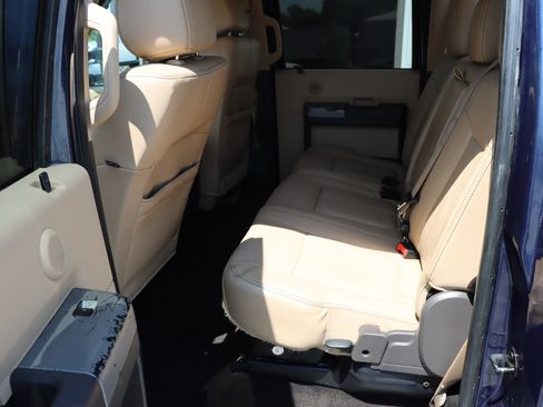 Used 2016 Ford F250 Lariat image 11