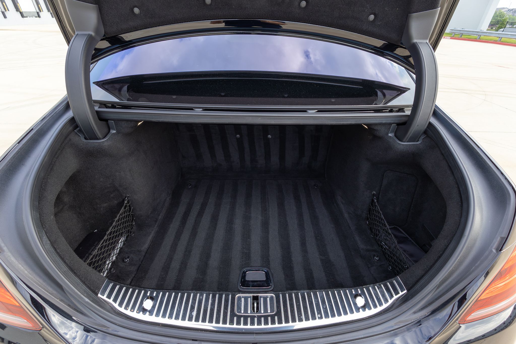 Used 2020 Mercedes-Benz S 63 AMG 4MATIC Sedan image 39