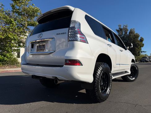 Used 2017 Lexus GX 460 Premium image 16