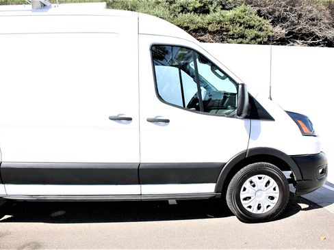 Used 2020 Ford Transit 250 Medium Roof RWD image 9