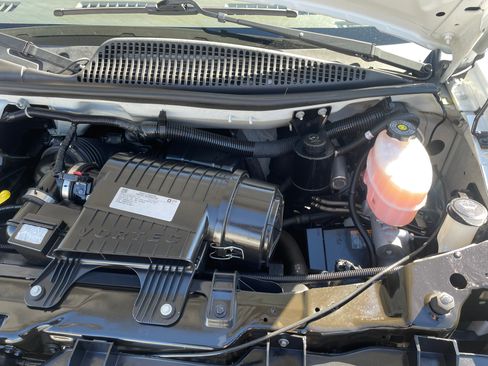 Used 2017 Chevrolet Express 2500 image 24