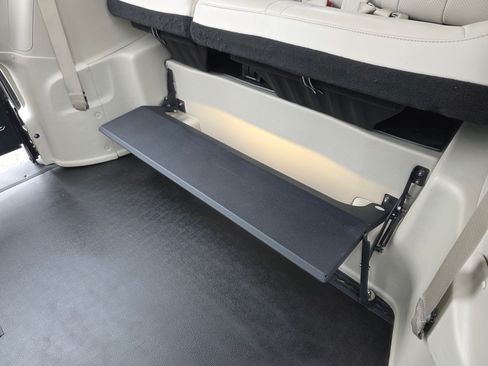 Used 2021 Chrysler Voyager LXi image 19