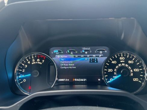 Used 2016 Ford F150 Lariat image 17