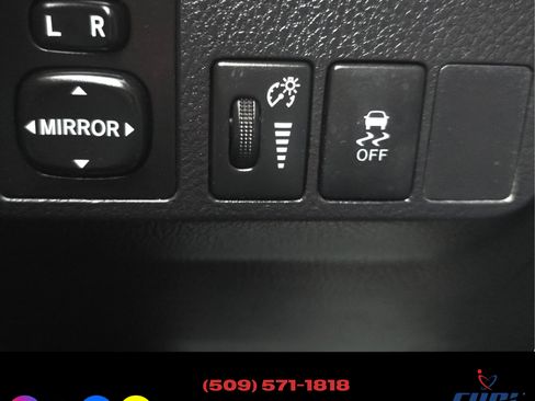 Used 2014 Toyota RAV4 XLE image 16